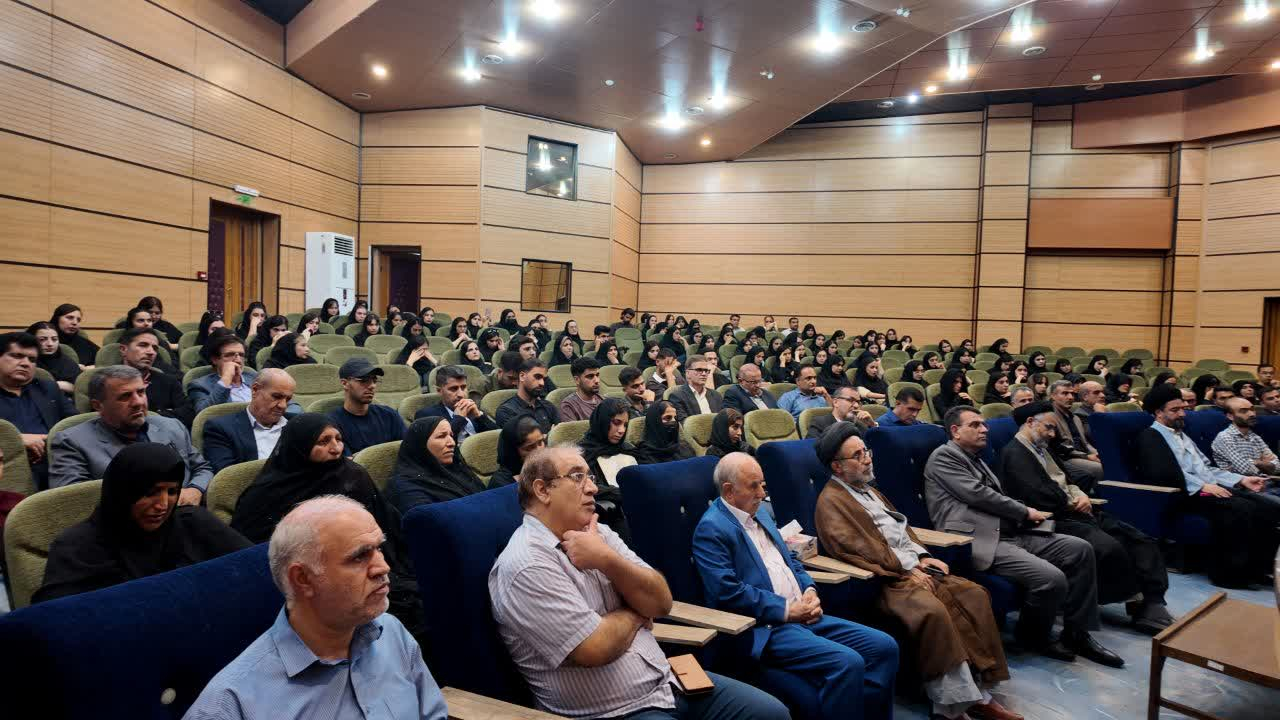 آئین یادبود و بزرگداشت سه تن از دانشجویان گروه فیزیک دانشگاه یاسوج 